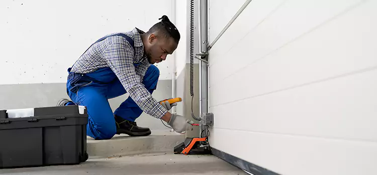 Expert Solutions for Every Garage Lock Need in Tampa, FL